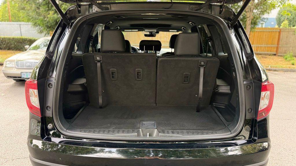 used 2022 Honda Pilot car, priced at $33,419