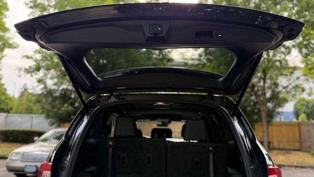 used 2022 Honda Pilot car, priced at $32,423