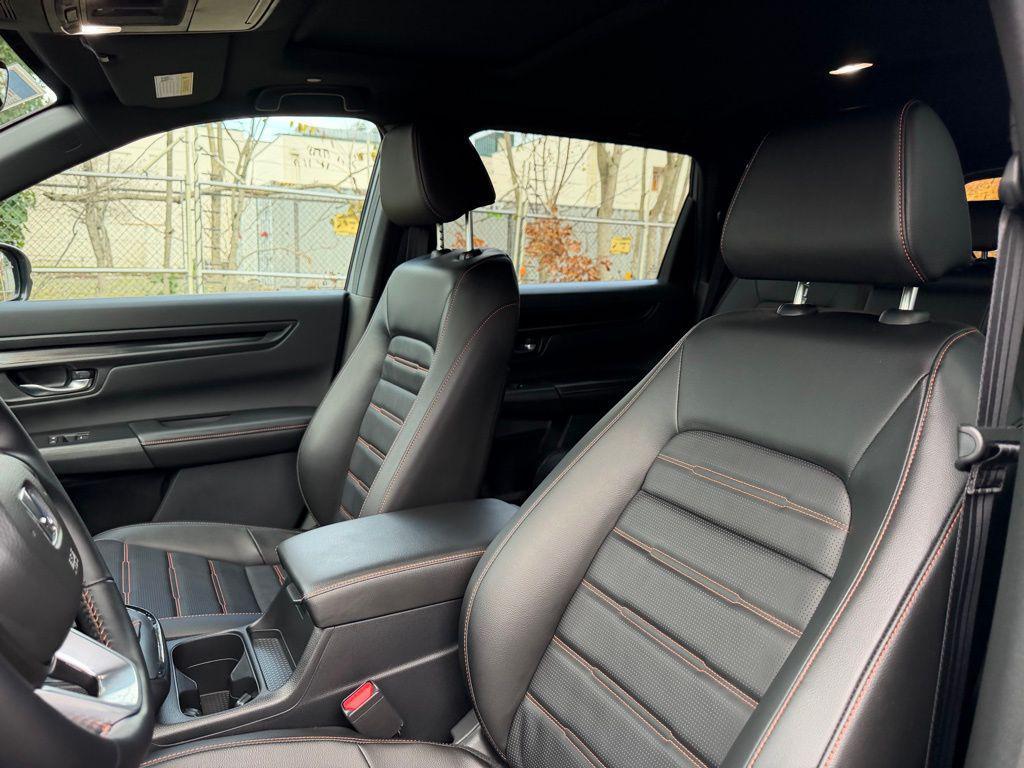 new 2026 Honda CR-V Hybrid car, priced at $40,396