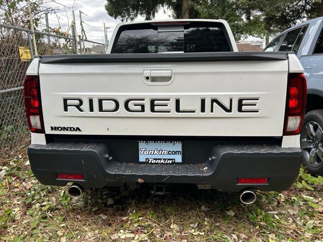 new 2025 Honda Ridgeline car, priced at $42,770