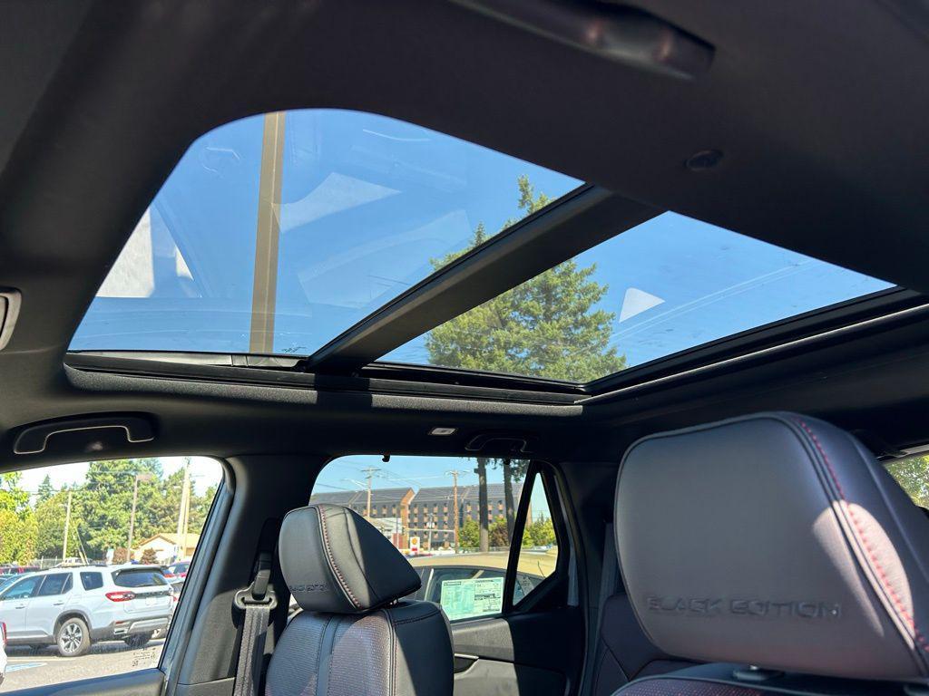 new 2025 Honda Pilot car, priced at $52,527