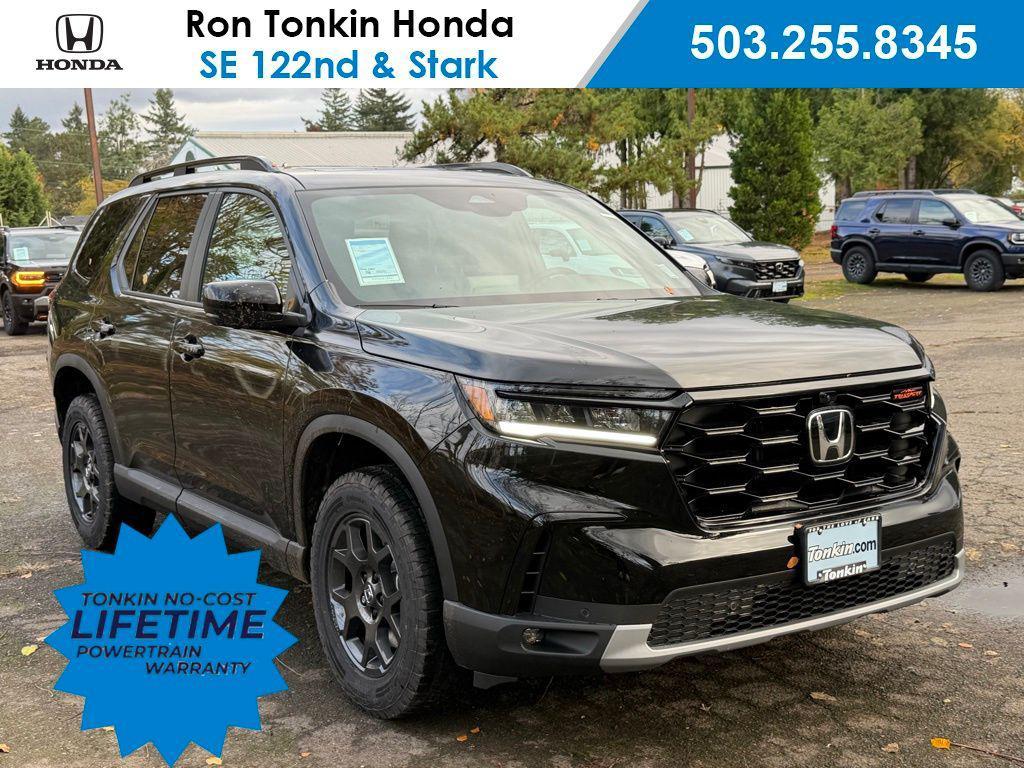 new 2025 Honda Pilot car, priced at $47,796