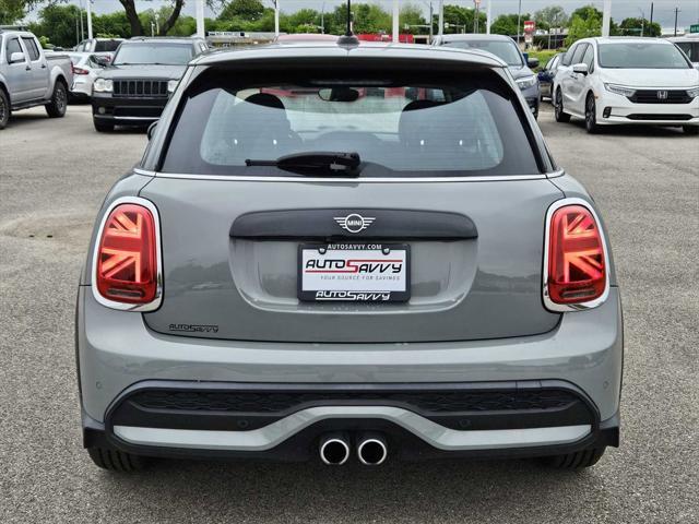 used 2022 MINI Hardtop car, priced at $21,300