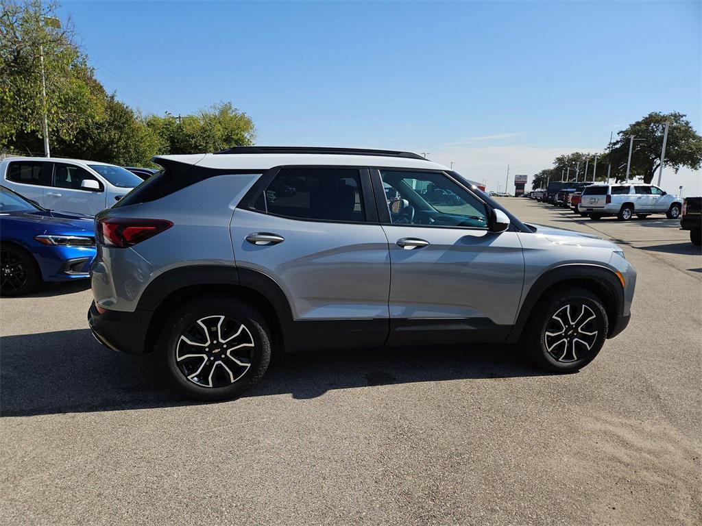 used 2023 Chevrolet TrailBlazer car, priced at $18,400