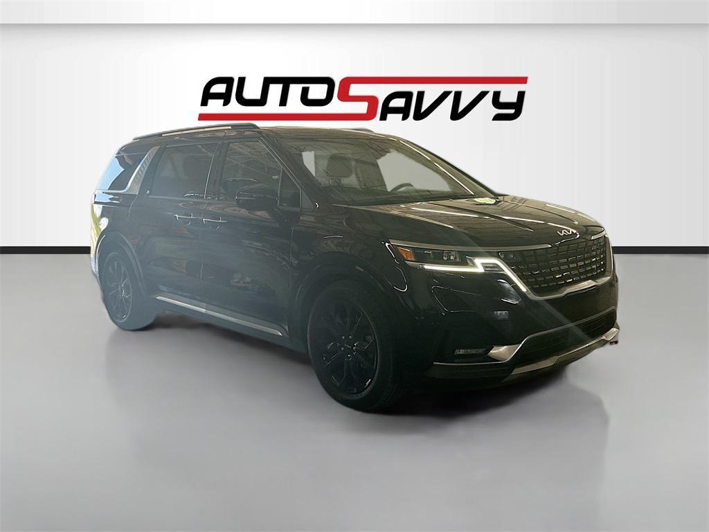 used 2022 Kia Carnival car, priced at $31,400