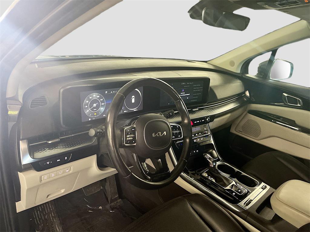 used 2022 Kia Carnival car, priced at $31,400