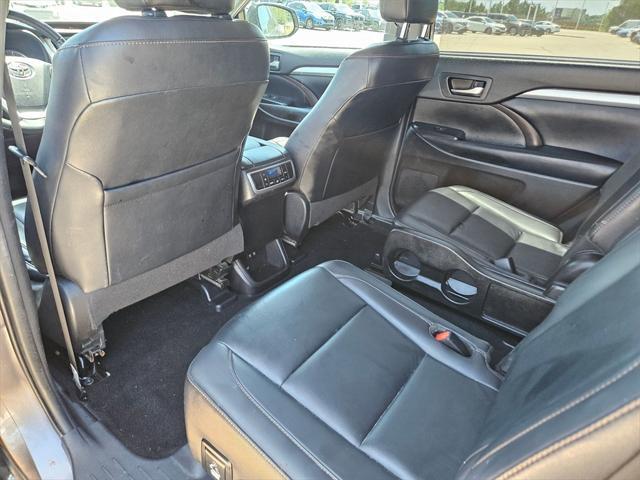 used 2019 Toyota Highlander car, priced at $22,000