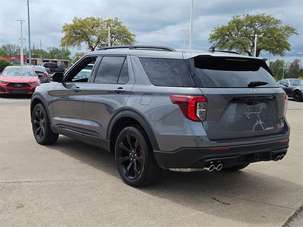 used 2024 Ford Explorer car, priced at $40,000
