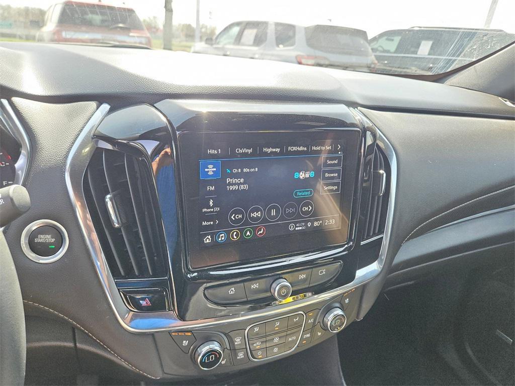 used 2023 Chevrolet Traverse car, priced at $33,000