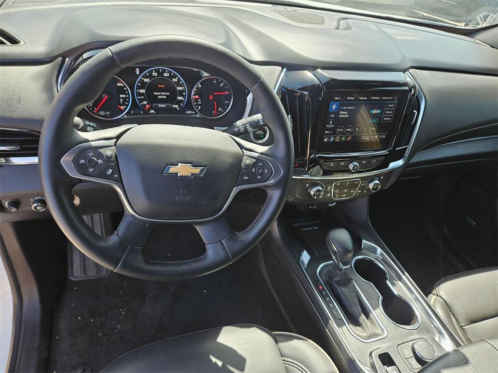 used 2023 Chevrolet Traverse car, priced at $33,000