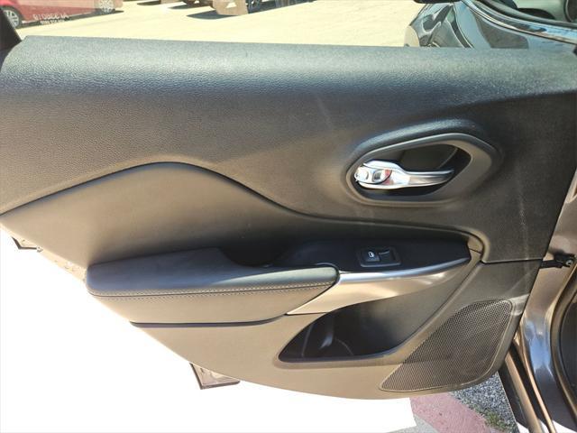 used 2022 Jeep Cherokee car, priced at $19,300