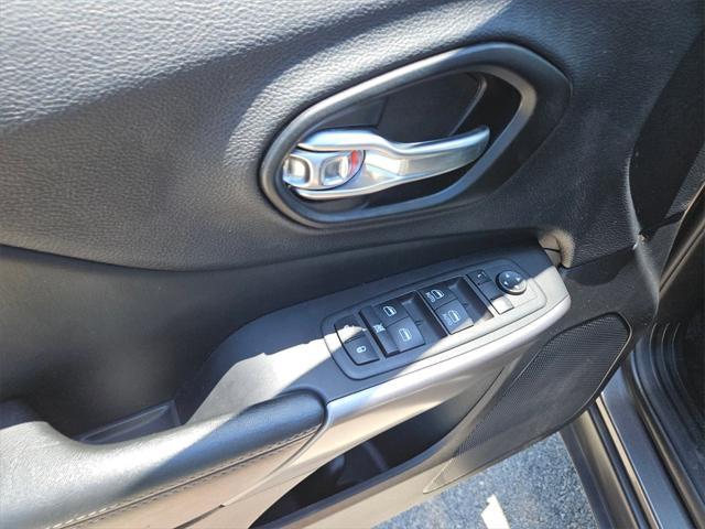 used 2022 Jeep Cherokee car, priced at $19,300