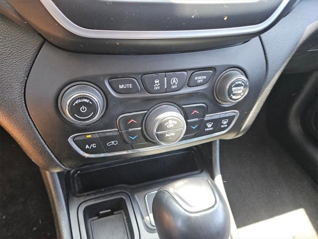 used 2022 Jeep Cherokee car, priced at $19,300