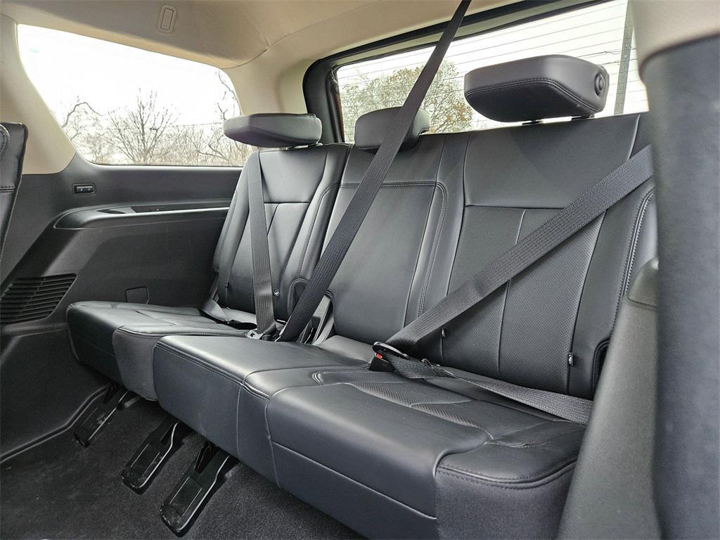used 2024 Ford Expedition car, priced at $43,500