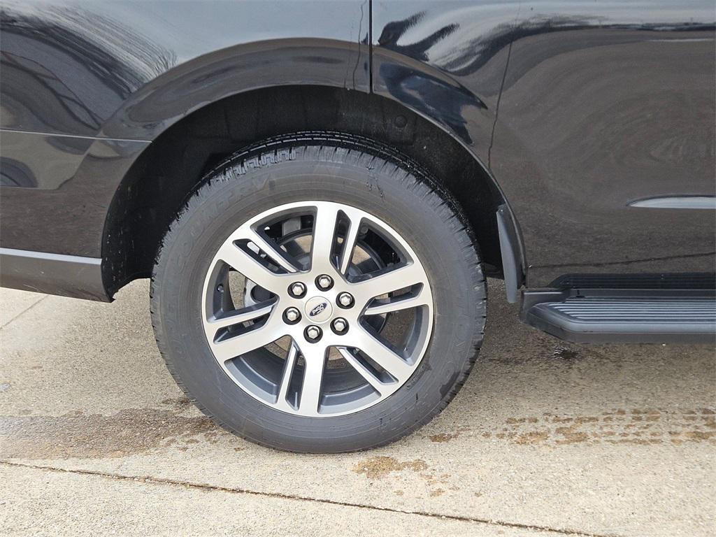 used 2024 Ford Expedition car, priced at $43,500