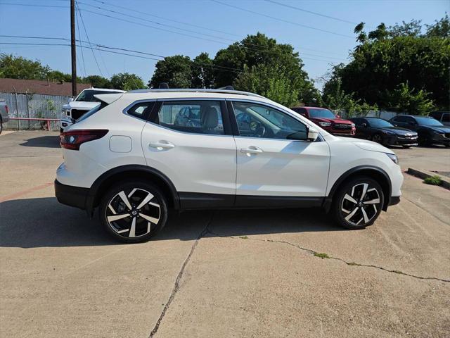 used 2020 Nissan Rogue Sport car, priced at $17,900