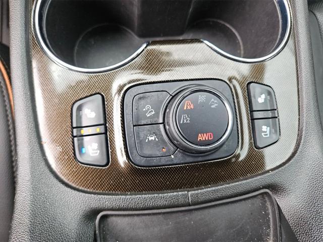 used 2023 GMC Acadia car, priced at $31,800