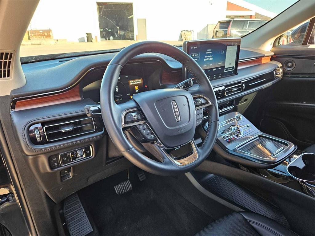 used 2023 Lincoln Nautilus car, priced at $34,600