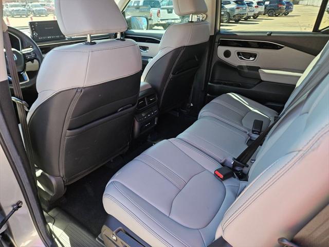 used 2025 Honda Pilot car, priced at $36,000