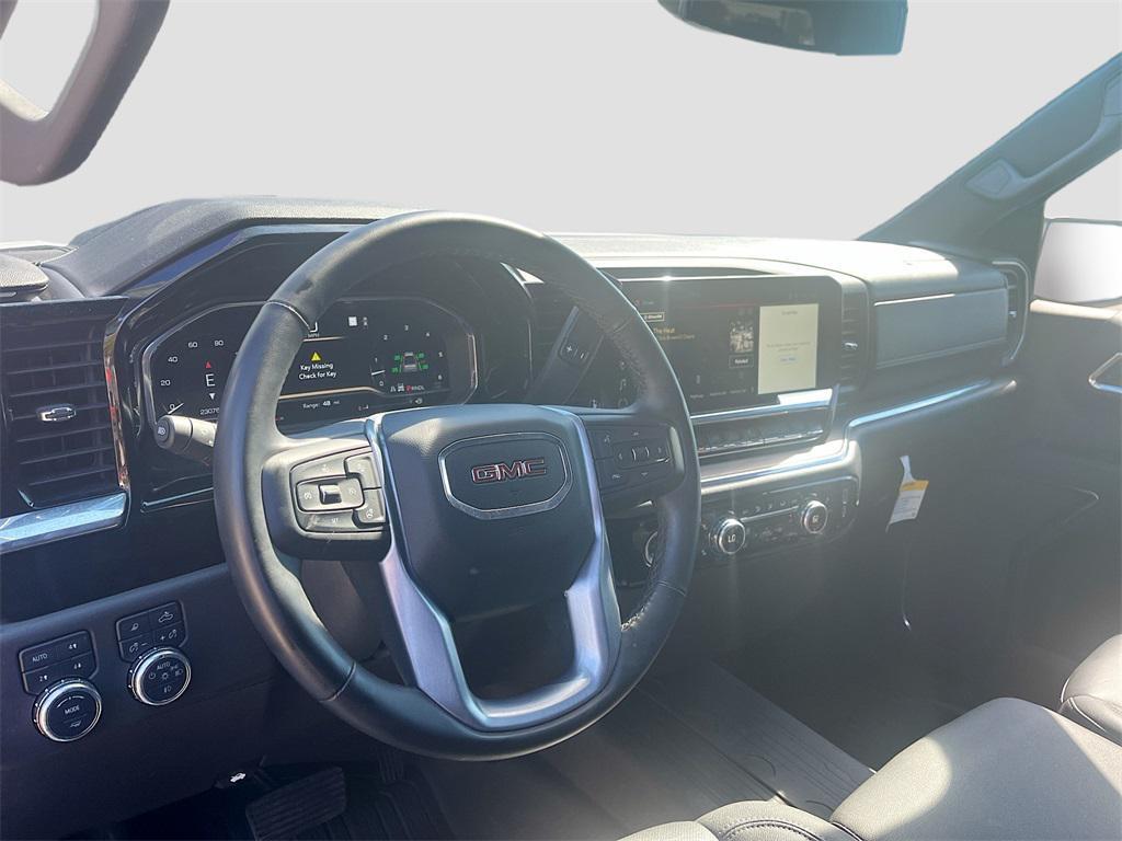 used 2023 GMC Sierra 1500 car, priced at $40,900