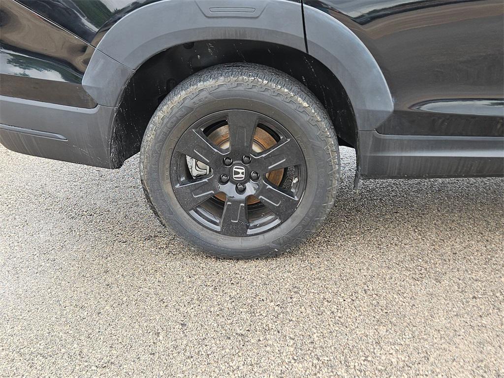 used 2022 Honda Pilot car, priced at $29,000