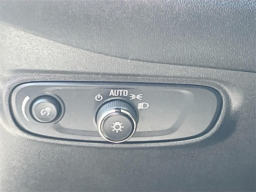 used 2024 Chevrolet Equinox car, priced at $24,600