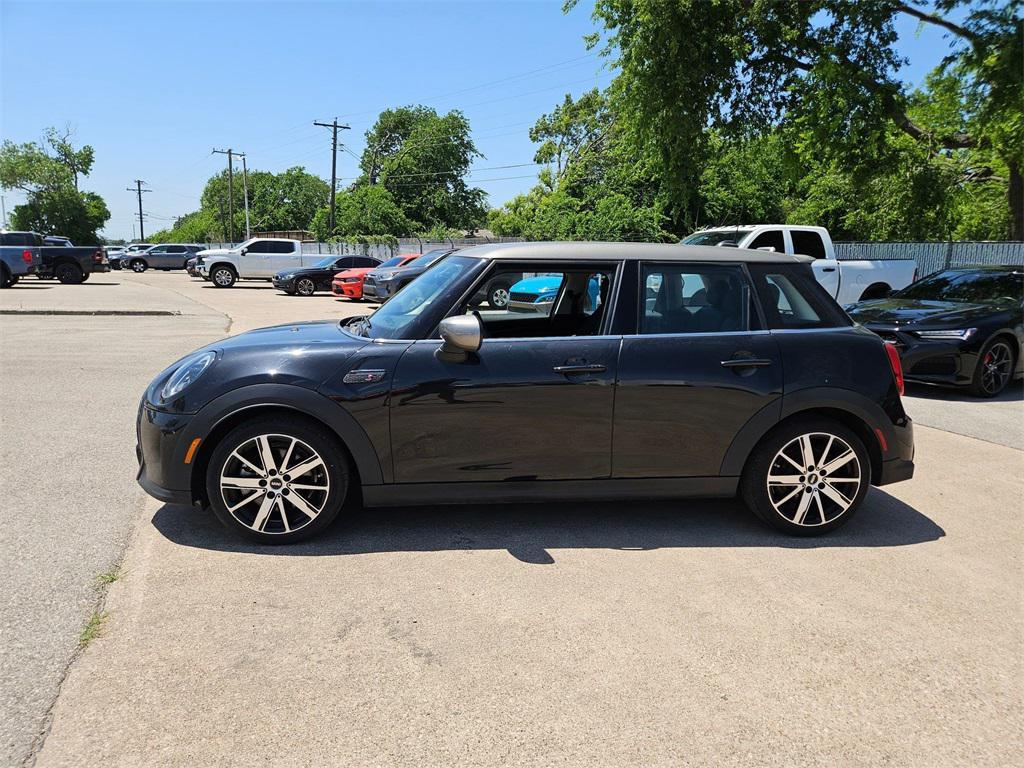 used 2023 MINI Hardtop car, priced at $21,000