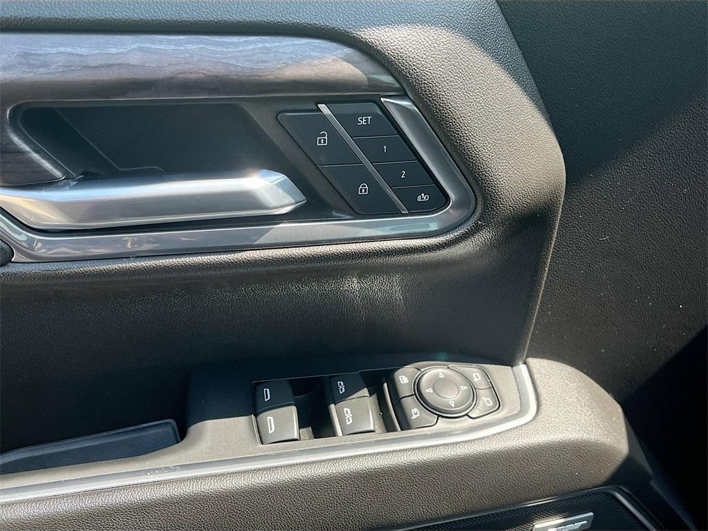 used 2022 Chevrolet Silverado 1500 car, priced at $34,300