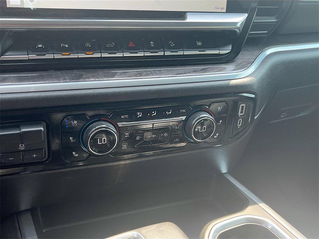 used 2022 Chevrolet Silverado 1500 car, priced at $34,300