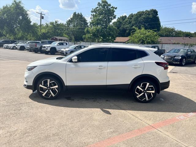 used 2020 Nissan Rogue Sport car, priced at $18,000