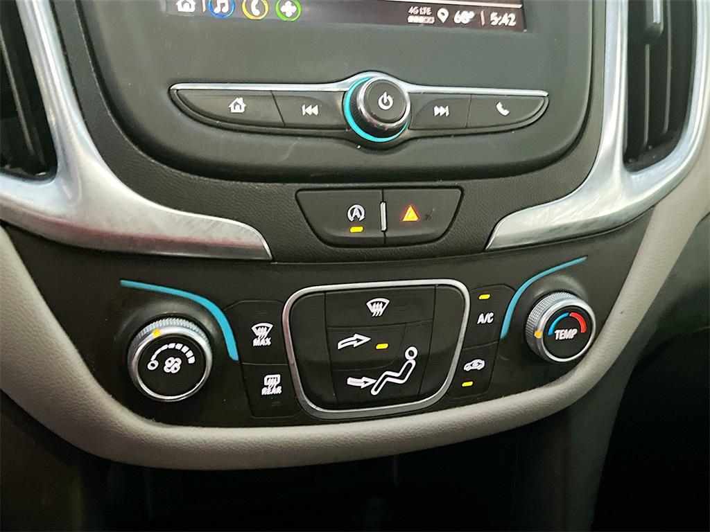 used 2022 Chevrolet Equinox car, priced at $17,700