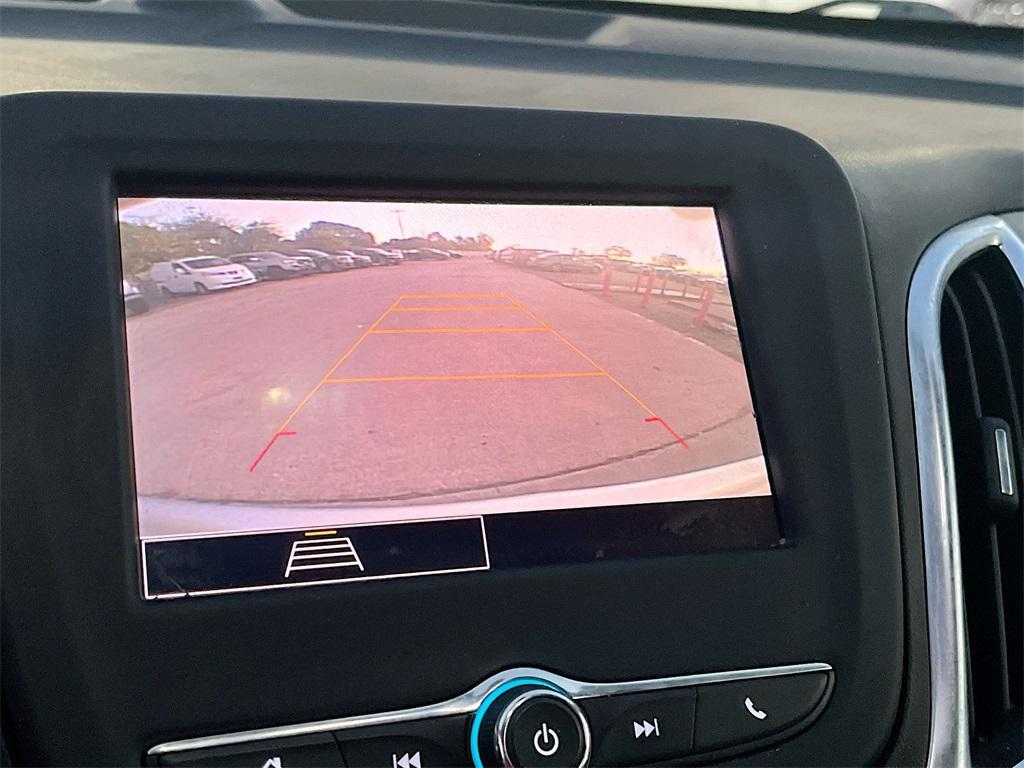 used 2022 Chevrolet Equinox car, priced at $17,700