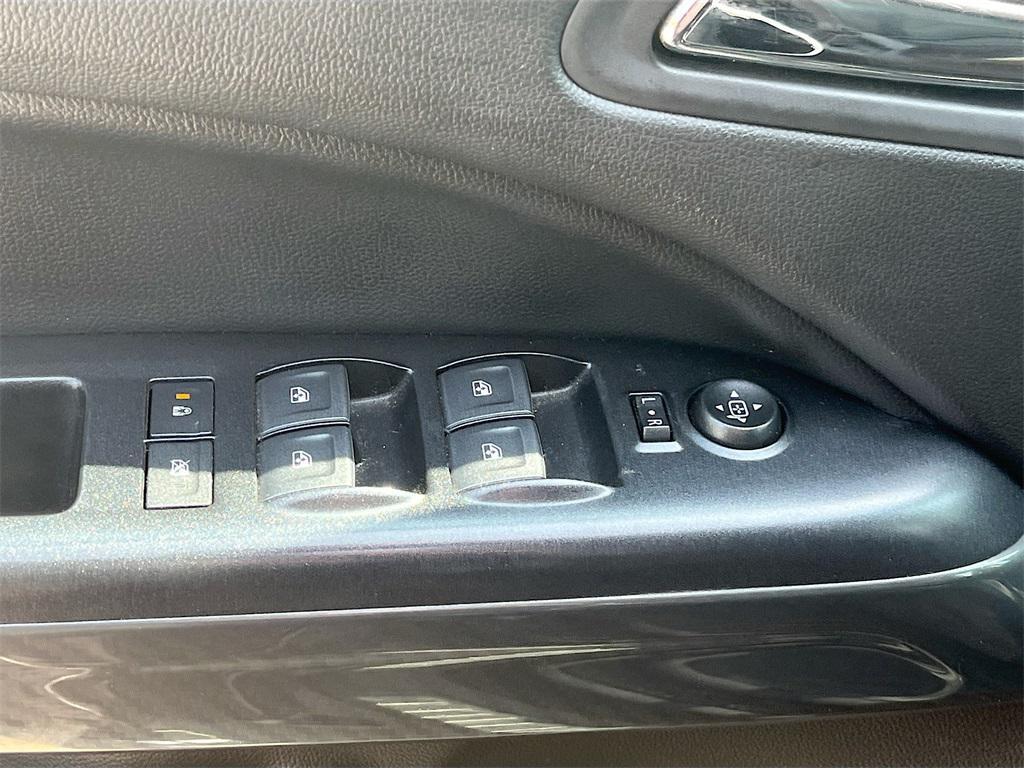 used 2020 GMC Canyon car, priced at $24,200