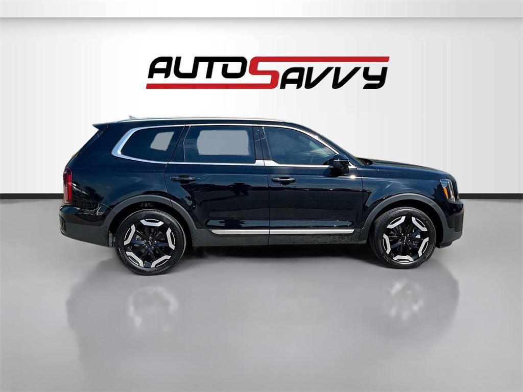 used 2024 Kia Telluride car, priced at $30,900