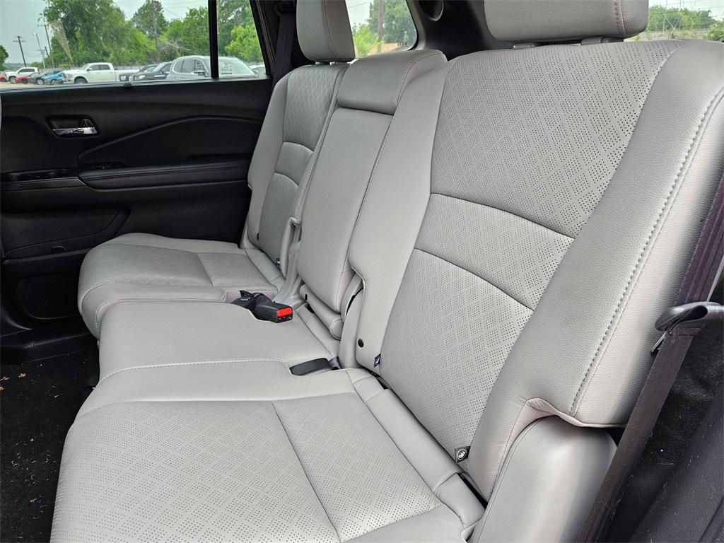 used 2021 Honda Passport car, priced at $25,000