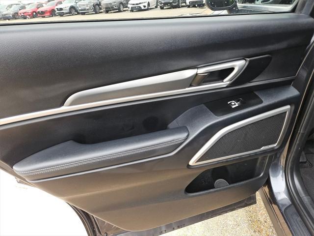 used 2022 Kia Telluride car, priced at $25,000