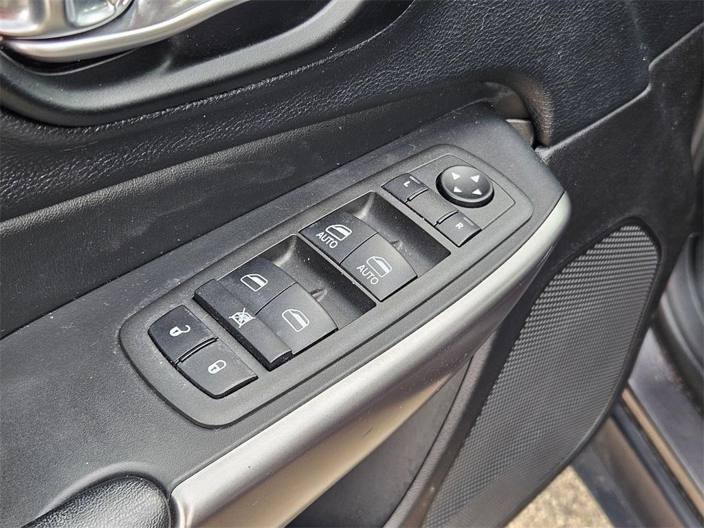 used 2021 Jeep Cherokee car, priced at $18,500