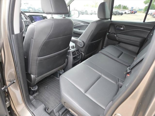 used 2023 Honda Ridgeline car, priced at $27,600