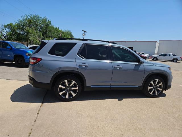 used 2025 Honda Pilot car, priced at $42,000