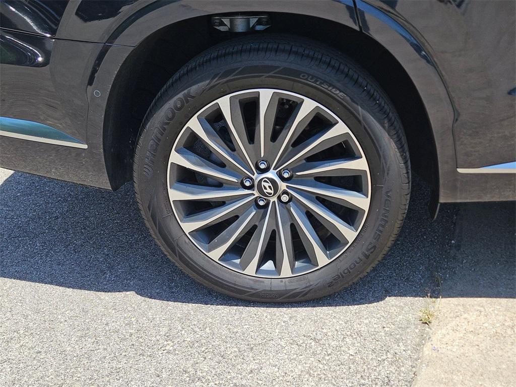 used 2024 Hyundai Palisade car, priced at $36,900