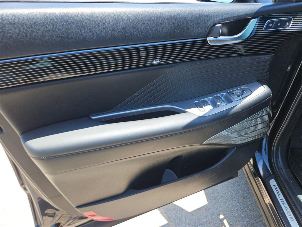 used 2024 Hyundai Palisade car, priced at $36,900