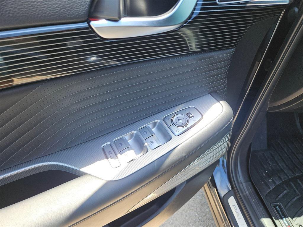 used 2024 Hyundai Palisade car, priced at $36,900