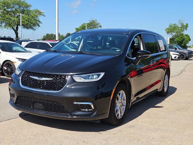 used 2024 Chrysler Pacifica car, priced at $27,400