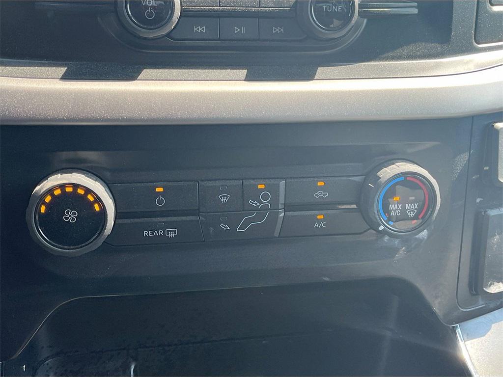 used 2022 Ford F-150 car, priced at $33,000