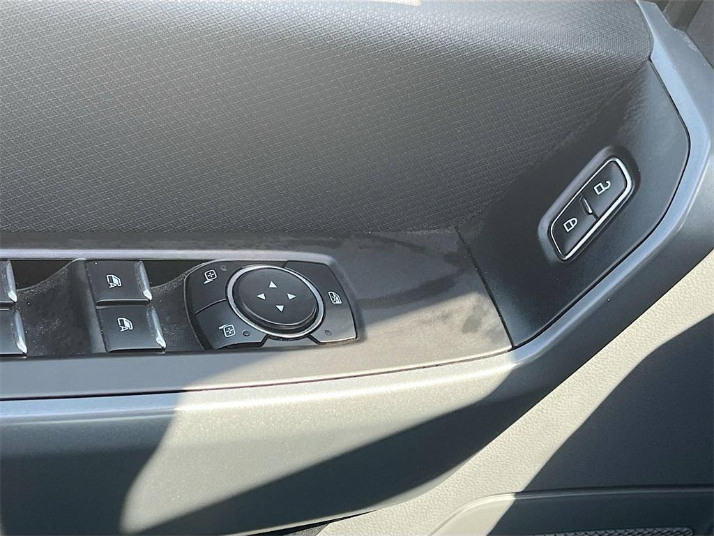 used 2022 Ford F-150 car, priced at $33,000