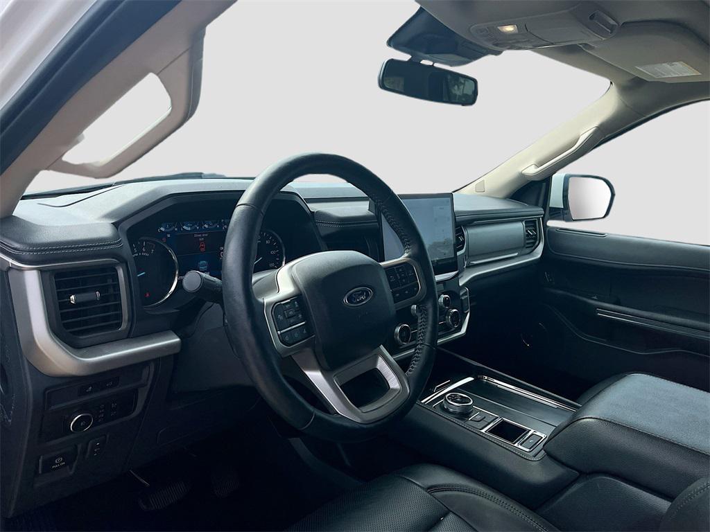 used 2023 Ford Expedition car, priced at $41,200