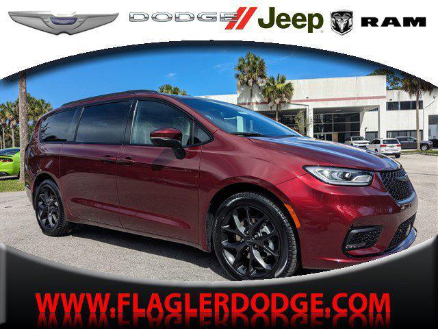 new 2023 Chrysler Pacifica car, priced at $47,170