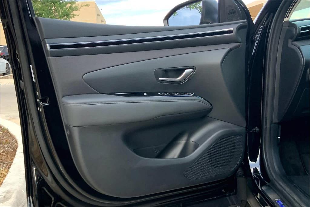 used 2024 Hyundai TUCSON Hybrid car, priced at $28,500