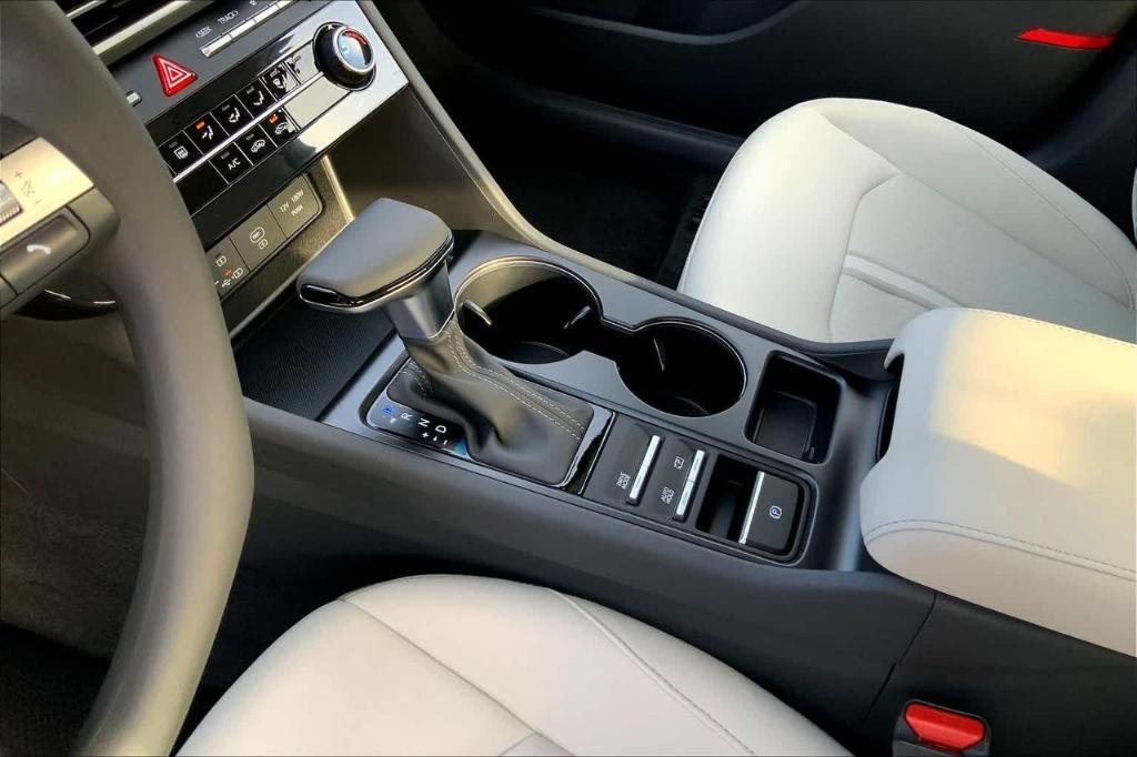 new 2025 Hyundai Sonata car, priced at $22,984
