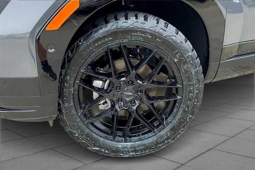 new 2025 Hyundai Santa Fe car, priced at $48,977